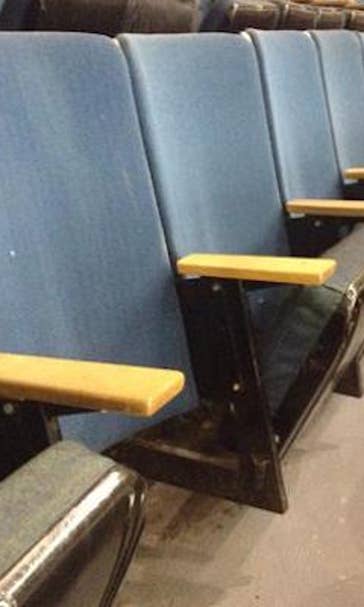 Islanders fans already stealing Nassau Coliseum seats